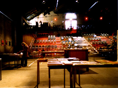 Le festival se déroulait aux Ecuries de Charleroi (Charleroi danse).