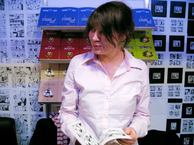 Sur le stand des Editions ça et là, Anne Beauchard (qui a posté des très belles pages sur&nbsp;(…)