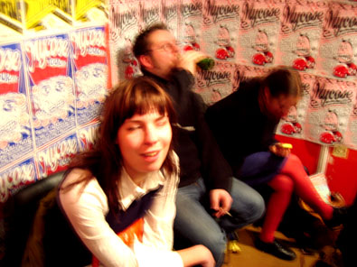 A côté, chez Mycose, il y a Aurélie, Petit Marc et Alice.